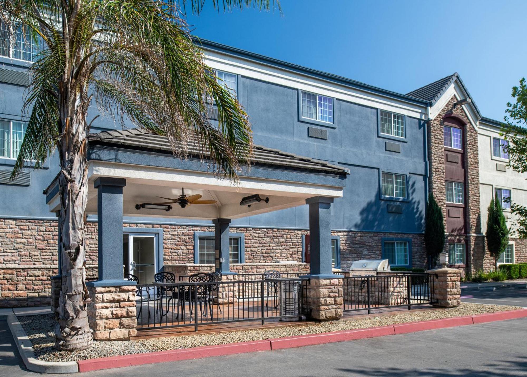 Candlewood Suites Turlock By Ihg Exterior foto
